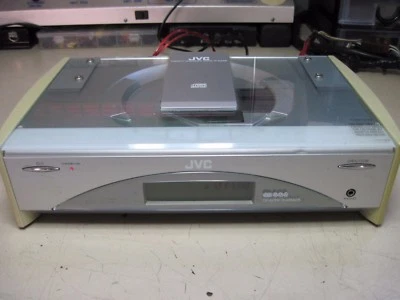 SINTONIZZATORE LETTORE CD AMPLIFICATO JVC FS-SD550R - Image 1 of 4