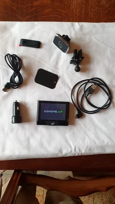 Coyote Up - Photo 1/2