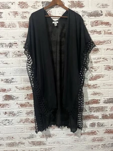Kensie Kimono Cover Up Cardigan schwarz Geo Spitzenbesatz vorne offen Einheitsgröße - Bild 1 von 10