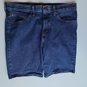Wrangler Authentic Men's Regular Fit Denim Jean Shorts Size 32 - Picture 1 of 3