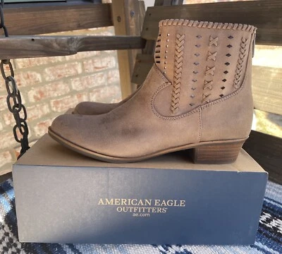 ✅NUEVO EN CAJA Botín American Eagle Beige Taupe Cremallera Trenza Recortado Patrón Para Mujer 9M Foto 1 de 4