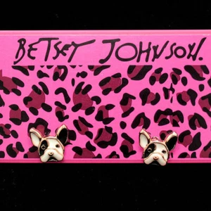 New Fashion Women Lovely Enamel Cute Boston dog Lady Jewelry Earrings GIft - Picture 1 of 3