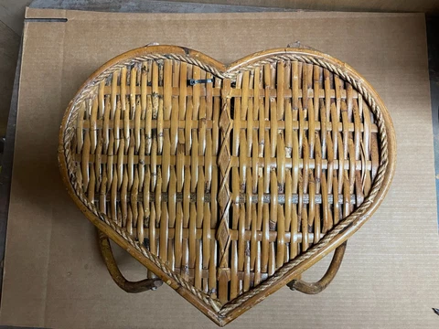 Heart Shaped Picnic Basket Wicker Nice Shape Overall Large Basket Cover