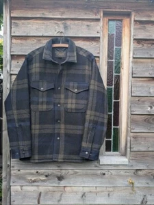 Filson Lined Mackinaw Wool Jac-Shirt | Small | Black Olive Navy | 11010788 - Picture 1 of 15