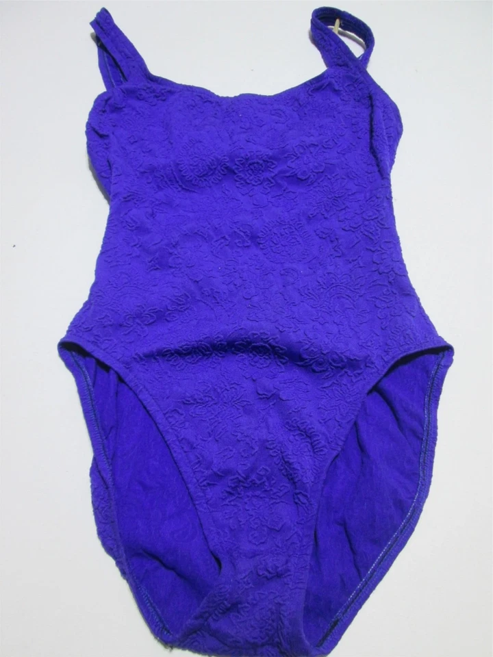 Traje de baño Athena para mujer talla 8 de una pieza púrpura forrado inalámbrico correas anchas floral Foto 1 de 4