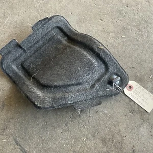 03-06 Infiniti G35 Sedan Jack Trunk Access Panel 84943-AL500 - Bild 1 von 4