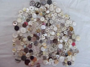vtg lot of 300 old antique shell pearl buttons some carved 1/2in to 1in and tiny - Picture 1 of 6