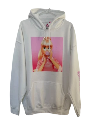 Rue21 Sudadera con Capucha Blanca Barbie Algodón Polar Unisex Mujer Sudadera 0007628 0010 Foto 1 de 4