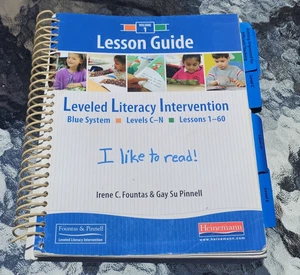 Fountas & Pinnell Blue System Lesson Guide Volume 1 Levels C-N 1-60 LLI - Foto 1 di 1