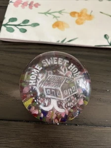 Vintage Glas Home Sweet Home Briefbeschwerer - Bild 1 von 4