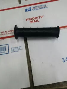Honda 53165-HP5-600 - GRIP HANDLE NOS - Picture 1 of 5