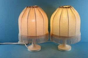 2 x   ALTE TISCHLAMPE  NACHTTISCHLAMPE  - Bild 1 von 12