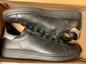 NUEVO ADIDAS ORIGINALES MUJER STAN SMITH TALLA 8.5 NEGRO PLATA BB5156 - Imagen 1 de 7