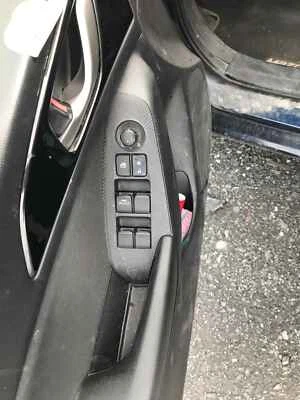 Used Front Left Exterior Door Handle fits: 2015 Mazda 3 door handle only rear Re Foto 1 de 4
