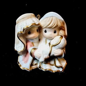  Precious Moments 2012 "UNTO US A CHILD IS BORN"  Christmas Ornament #131031 BOX - Picture 1 of 14