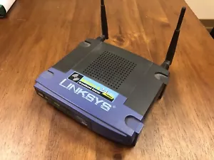 Linksys WRT 545-G v4 Router with power adapter - Picture 1 of 3