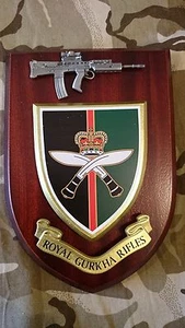 Royal Gurkha Rifles Military Wall Plaque + Pewter SA80 - Picture 1 of 1