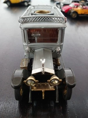Vintage Corgi Classics 1:43 1912 Rolls Royce Silver Ghost Diecast Model Car 9041 - Image 1 of 4