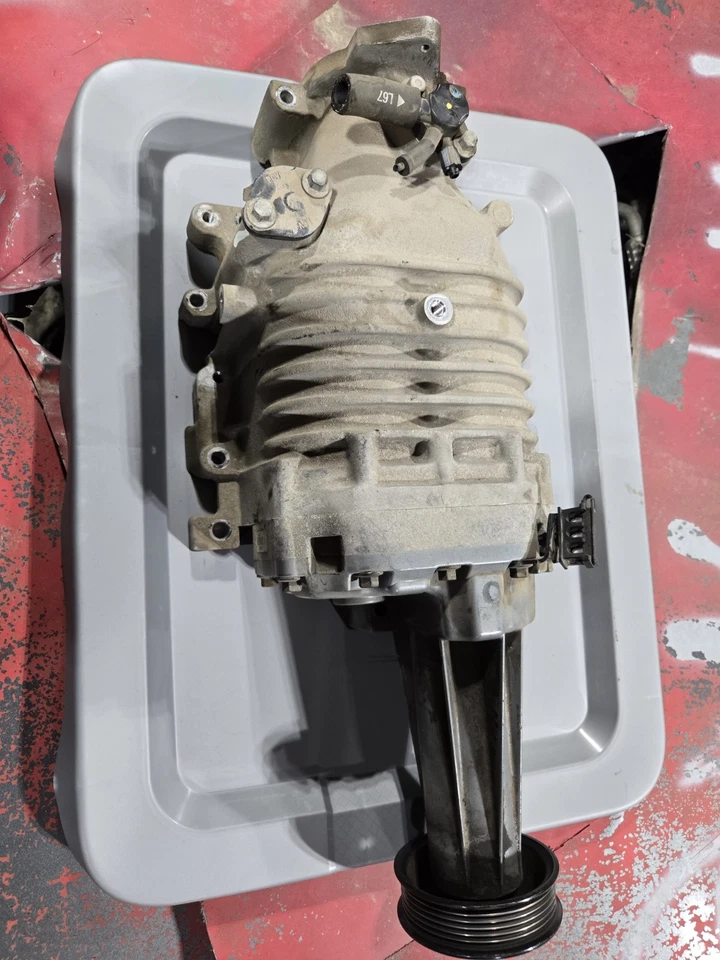 1997-2003 Buick Pontiac GM 3.8L Turbo Supercharger Blower 24504217 - Image 1 of 4