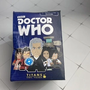 1 Stück Doctor Who TITANS Vinyl Figuren Sammlung 12th Doctor Random Figur Statue - Bild 1 von 2
