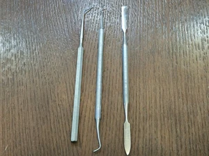 HERRAMIENTAS DENTALES O MÉDICAS ÚTILES DE COLECCIÓN - marca antigua - Imagen 1 de 3