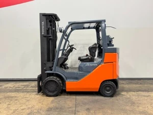 2016 TOYOTA 8FGC35U-BCS 8000LB 3 STAGE CUSHION LPG FORKLIFT STK 15060 - Picture 1 of 12