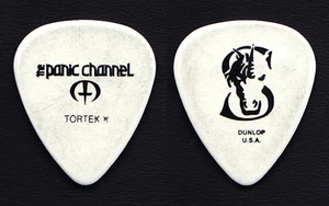 The Panic Channel Dave Navarro White Guitar Pick - 2006 Tour - Picture 1 of 1