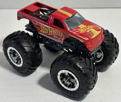 Monster Trucks HW Hot Wheels Racing #3 Monster Truck rojo escala 1/64 USADO Foto 1 de 4