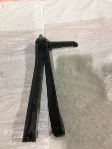 Yamaha YZF-R1 2008 Rear Passenger Foot Pegs – Used 08124 - Picture 1 of 5