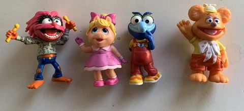 Disney Junior Muppet Babies Figures Set Miss Piggy Animal Fonzie Gonzo 3 Inch Cover