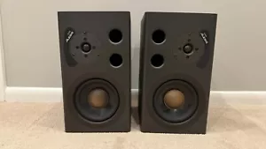 ALESIS M1 ACTIVE REFERENCE MONITOR SPEAKERS - PAIR - Picture 1 of 5
