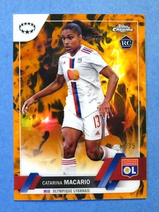 Tarjeta de novato 2022/23 Topps cromada UEFA fútbol femenino Catarina Macario Inferno/75 - Imagen 1 de 2