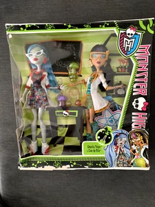 Monster High Puppe Ghoulia Yelps Cleo de Nile Laborpartner Repacked,NEU - Bild 1 von 1
