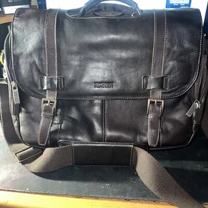 Kenneth Cole Reaction Business Messenger Bag, dark brown Leather MRSP 300.00 - Picture 1 of 10