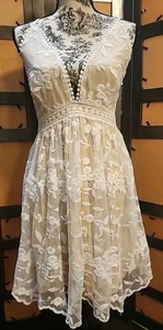 CupShe Apricot Lace XL White Overlay Criss-cross Back Soft Romance Dress NWT. - Picture 1 of 7