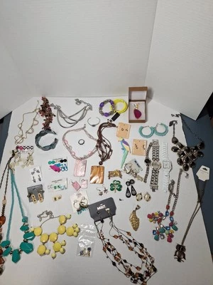 Costume Jewelry lot Over 50 Pieces Vintage/modern - Image 1 of 4
