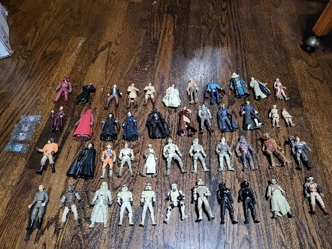 Hasbro & Mixed Lot of 44 Star Wars 4 Inch Action Figures No accessories Cover