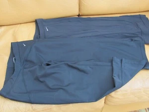 Damen Nike 3/4 Turnhose 2 Prs Größe XS guter Zustand - Bild 1 von 1