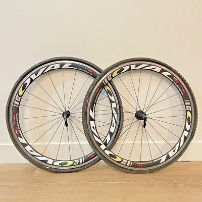Oval Concepts 745 Carbon Road Wheelset Aero Deep 700c QR Tires - Image 1 of 4