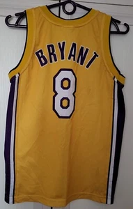 NBA Los Angeles Lakers Basketball Champion shirt #8 Kobe Bryant size Medium Boys - Picture 1 of 8