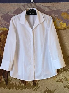 Chico's No-Iron Sz 1 (M) Women's White Button Up Blouse Shirt 3/4 Sleeve - Picture 1 of 9
