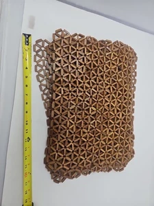 🔥 6 Vintage MCM (?) Flexible Tischsets Holz/Bambus mit Perlen Gänseblümchenmuster #4 - Bild 1 von 3