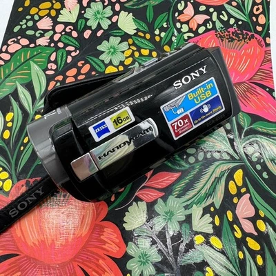 Sony DCR-SX85 Handycam – Compact Digital Camcorder (Black) - Image 1 of 4