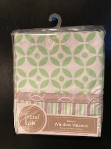 Trend Lab Lauren Window Valance *NEW* aa1 - Picture 1 of 3