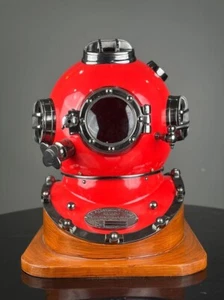 Taucherhelm Rot Tiefseetaucher Taucherhelm mit Holzsockel - Bild 1 von 7