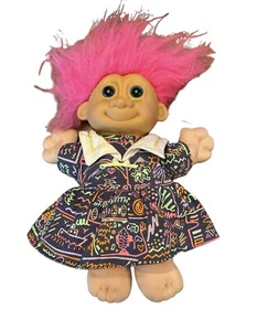 RUSS 12" Troll Girl Blue Eyes And Hair Pink Floral Dress Plush Soft Body Navel - Bild 1 von 9