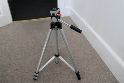Tripod Slik Gazelle 95D insta-lock with carring case very good condition - Image 1 of 4
