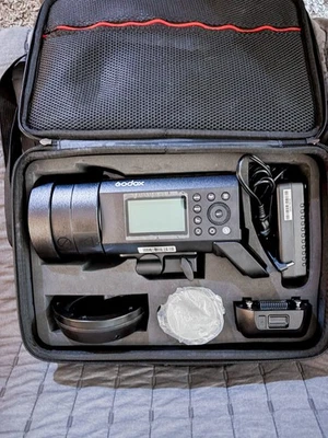 Godox AD400Pro 400Ws TTL All In One Outdoor Flash - Image 1 of 3