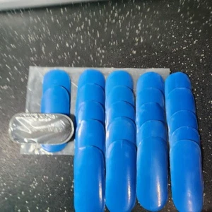 TECH LARGE OVAL 6″X 2 3/4″ (150mmX70mm), BAG OF 23 Tire Tube Repair Patches NEW - Photo 1 sur 5