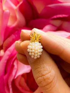 Mini Pearl Pineapple Studs - Picture 1 of 2